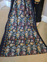 Load image into Gallery viewer, Bareeze shawl-82
