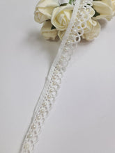 Load image into Gallery viewer, Pearl lace trim
