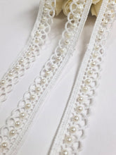 Load image into Gallery viewer, Pearl lace trim
