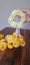 Load image into Gallery viewer, Flower gajra mehndi jewellery
