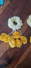 Load image into Gallery viewer, Flower gajra mehndi jewellery
