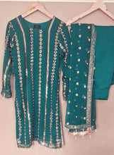 Load image into Gallery viewer, Pearls embellished
