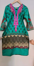 Load image into Gallery viewer, Afghan dress afghani indian dress ethnic tribal dress kuchi dress shalwar kameez mehndi outfit
