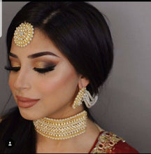 Load image into Gallery viewer, INDIAN JEWELRY, Indian Earrings, Pakistani Jewelry, Pakistani Bridal, Indian Jewellery, Wedding Earrings, Jhumka, Jhumki, Gold Jewelry
