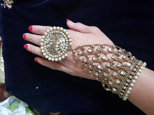 Load image into Gallery viewer, indian jewellery bracelet indian bangles indian jewelry vintage bracelet indian bridal jewellery wedding jewellery wedding ring
