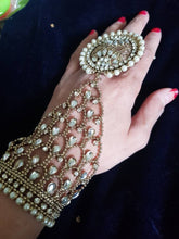 Load image into Gallery viewer, indian jewellery bracelet indian bangles indian jewelry vintage bracelet indian bridal jewellery wedding jewellery wedding ring
