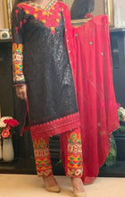 Load image into Gallery viewer, INDIAN DRESS, Shalwar kameez, Pakistani clothes, Ready made, Pakistani suits, Pakistani Dresses, Salwar Kameez, Salwar Suit, Phulkari dress
